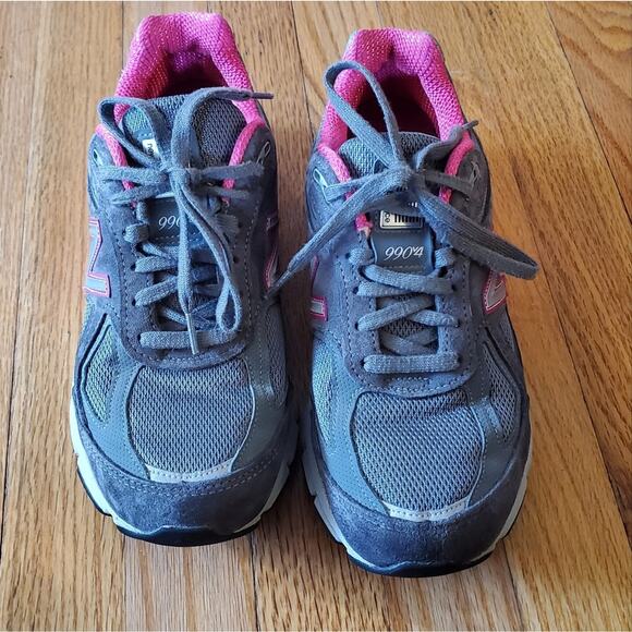 New Balance 990v4 Grey with Pink size 7.5 women's USA - Picture 3 of 12
